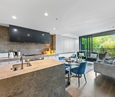 A Boutique Haven of Style and Serenity - Photo 1