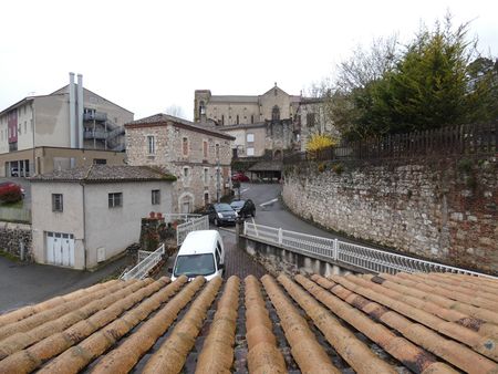 Location Appartement 2 pièces 69m² - Photo 3