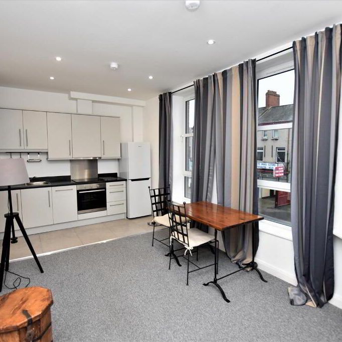 Apt 3 42, Upper Newtownards Road, Belfast, BT4 3EL - Photo 1