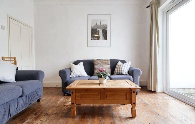 5 Bed Terraced House, Brighton Road, BS6 - Photo 1