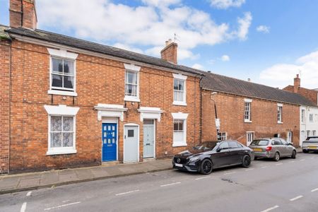 3 bedroom terraced house to rent - Photo 2