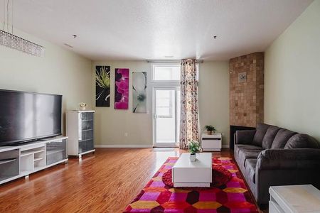 Fully Furnished 2-Bedroom - Photo 2