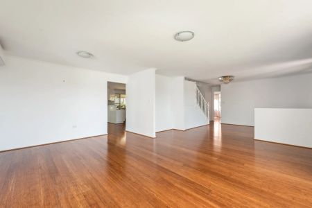 Grand Home In Mansfield State High Catchment - Photo 2