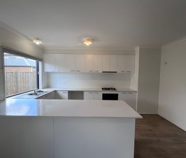 A Beautiful Home Designed for Effortless Living - Photo 4