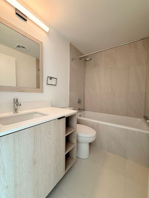 For Lease - 1007 The Queensway N/A Unit# 425, Toronto, Ontario - Photo 1