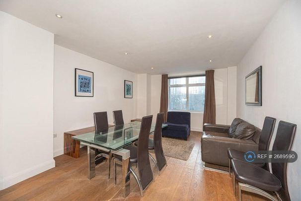 2 bedroom flat to rent - Photo 1