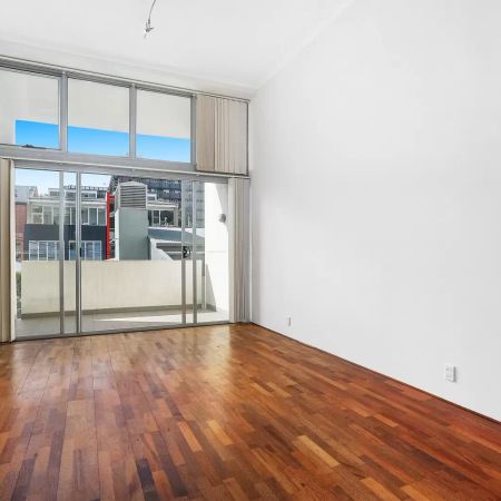 MGM MARTIN - TWO BEDROOM APARTMENT - Photo 4