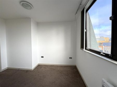 2 bedroom apartment to rent - Photo 3