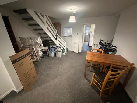 2 bedroom terraced house to rent - Photo 2