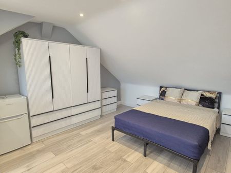 Studio Flat, Weston Drive, HA7 - Photo 5