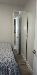 Fully Furnished 1 Bedroom Bsmt Suite Near Nanaimo Skytrain- Short term - Photo 3