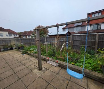 Elm Park Gardens, South Croydon, CR2 - Photo 3