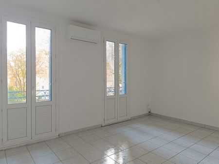 Location Appartement 2 pièces 42m² NARBONNE 11100 - Photo 4