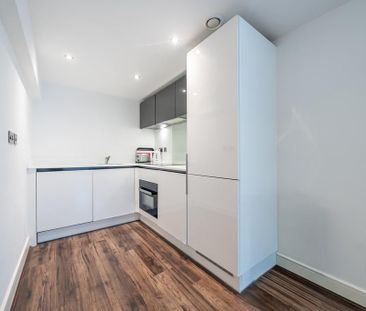 Studio to rent - Photo 5