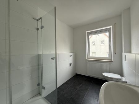 frisch renoviert 3-Zimmerwohnung sofort einzugsbereit! - Photo 5