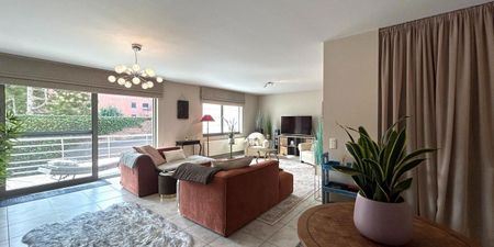 Appartement te huur in Roeselare voor € 760 met 2 slaapkamers - Photo 2