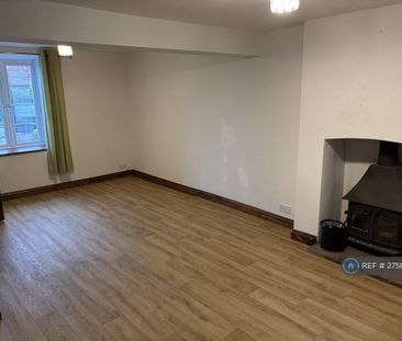 2 bedroom semi-detached house to rent - Photo 2