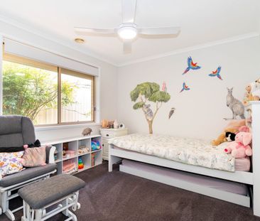 COMFORTABLE LIVING ON KALOONA DRIVE - Photo 2