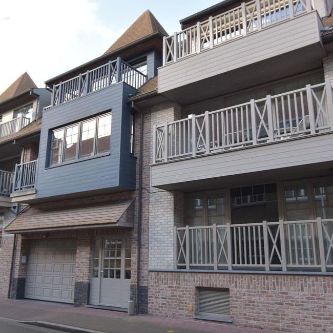 Appartement te huur in Knokke voor € 1.600 met 2 slaapkamers - Foto 1