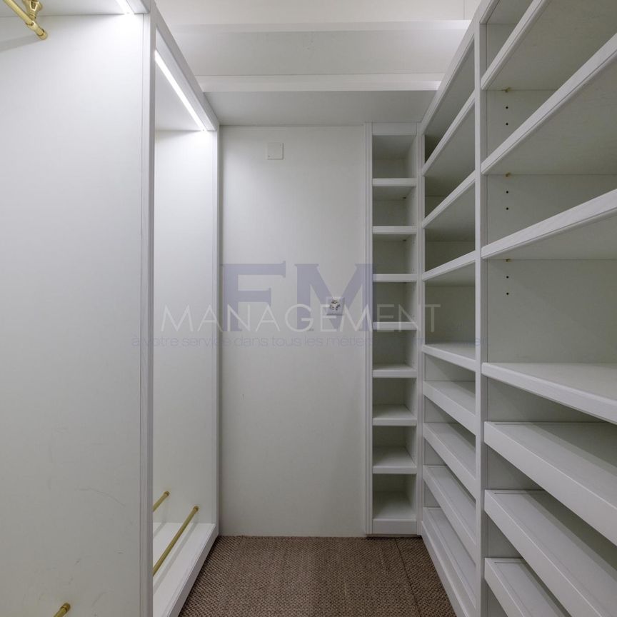 Bd des Tranchées, 9 pièces,en Rez-jardin, env. 310m2 - Foto 1
