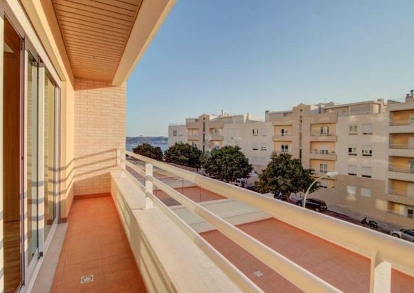 Apartamento T3 em Lisboa