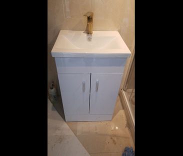 1 Bed Flat, Ilford, IG1 - Photo 2