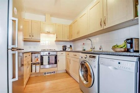 Admiralty Close, West Drayton, UB7 - Photo 3