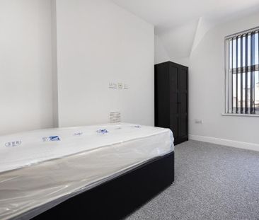 5 bedroom townhouse to rent - Photo 4