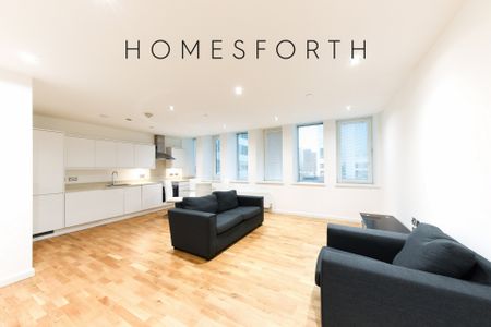 2 Bedroom Flat - Photo 2