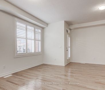 Townhouse For Lease | E8146306 - Photo 2