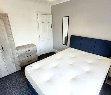 St. Saviours Road, Coalville, Leicestershire, LE67 - Photo 4