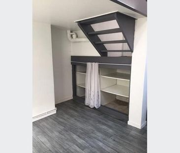 Appartement à Louer à LILLE 553 € - Photo 2