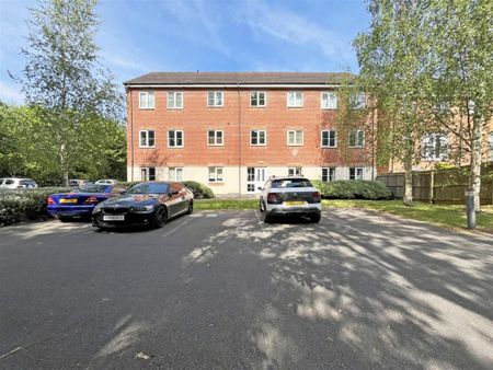 2 bedroom Flat to rent - Photo 4
