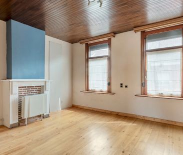 Ruime woning met 3 SLPK en koer in het centrum - Foto 2