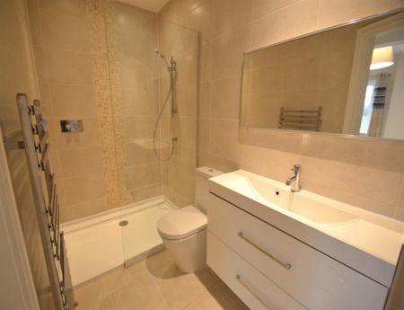3 Bedroom Semi Detached To Let - Photo 4