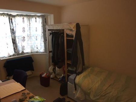 6 bedroom terraced house to rent - Photo 4