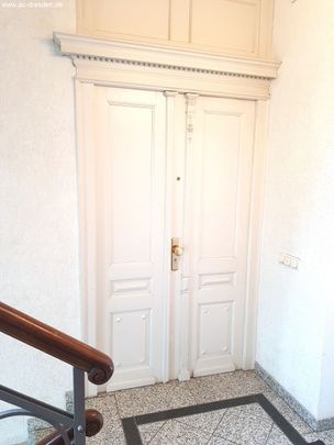 Lichtdurchflutete und großzügige 2-Zimmer-Dachgeschosswohnung im begehrten Stadtteil Schlosschemnitz - Photo 1