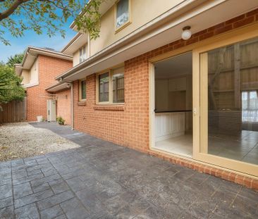 2/4 Sunhill Road, Templestowe Lower - Photo 4