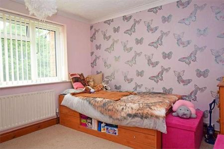 Mierscourt Road, Rainham, Gillingham, ME8 - Photo 2