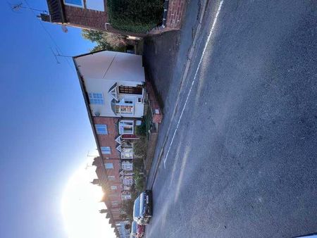 Warwick Students-book Now For, CV8 - Photo 5