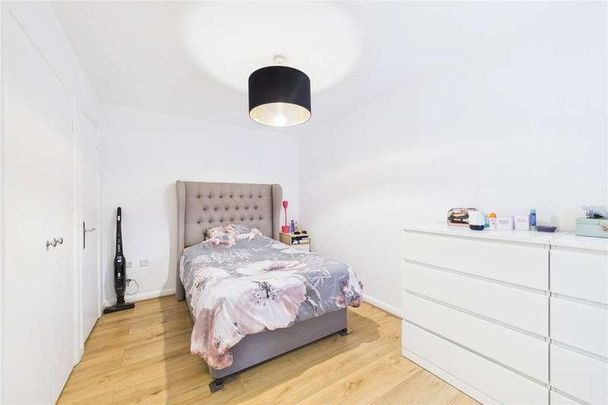 Angel Court, High Street, Theale, Reading, RG7 - Photo 1