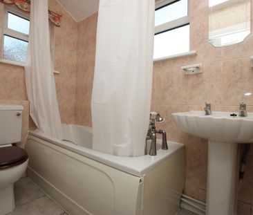 3 bedroom terraced house to rent - Photo 6