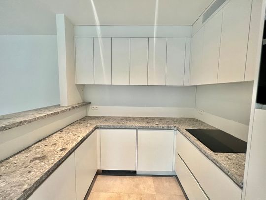Appartement - Te huur - Photo 1