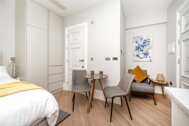 Studio to rent - Photo 1