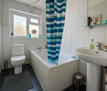 2 bedroom maisonette to rent - Photo 4