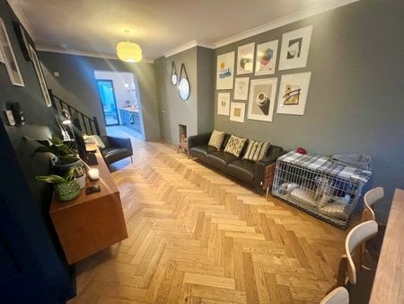 Great Southsea Street, Southsea - Photo 2