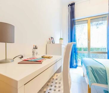 Via Fiume delle Perle, Rome, Lazio 00144 - Photo 3