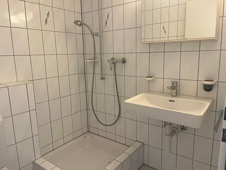 Sonnige 4.5 Zimmer-Maisonette-Wohnung zu vermieten - Photo 3