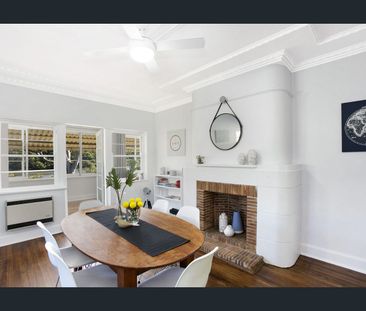 Waterviews - two bed house plus large enclosed verandah - Photo 3