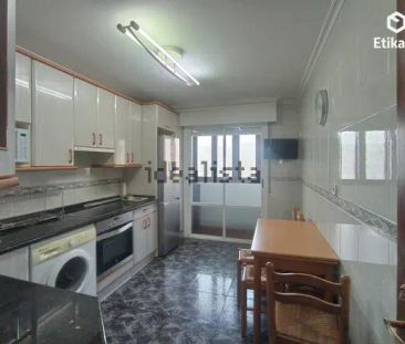 Alquiler de piso en Calle Axular s/n - Photo 1